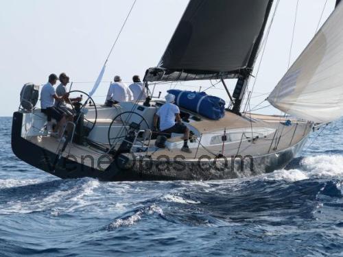 Tekniset tiedot ja arvostelut